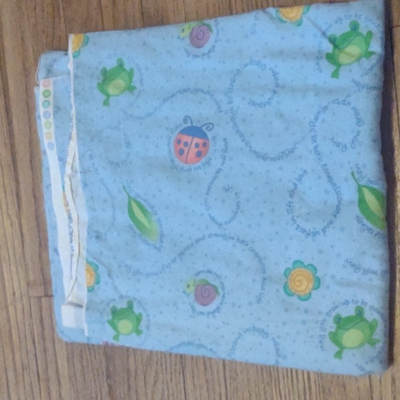 Baby blue patterned fabric - Picture 1 of 4
